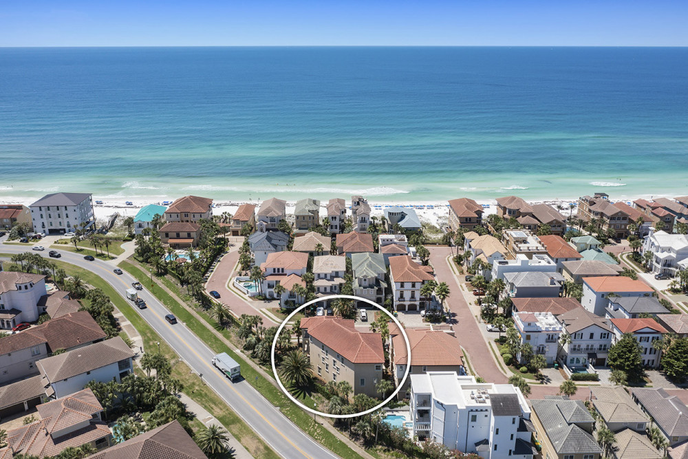 Destin 302