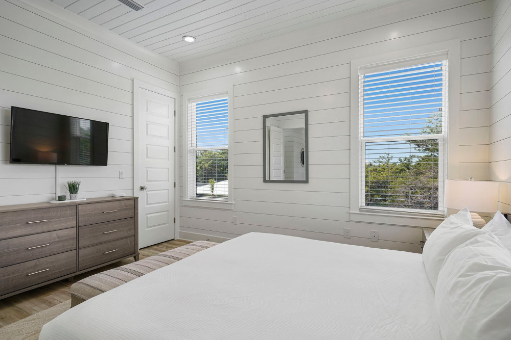 Blue Mountain Beach 1