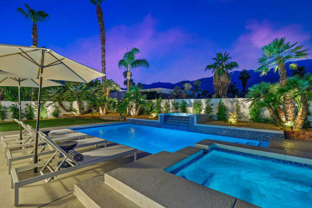 Palm Springs 105