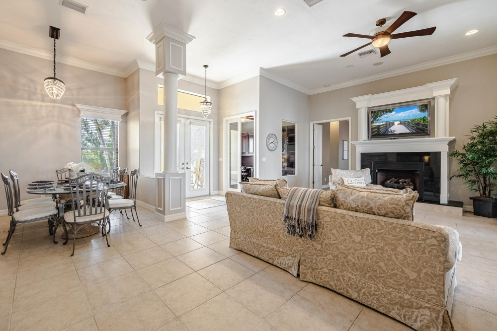 Cape Coral 762