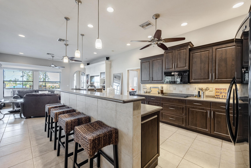 Cape Coral 762