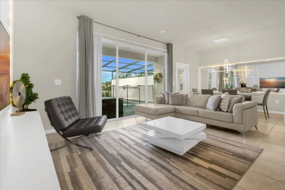 Solterra Resort 789