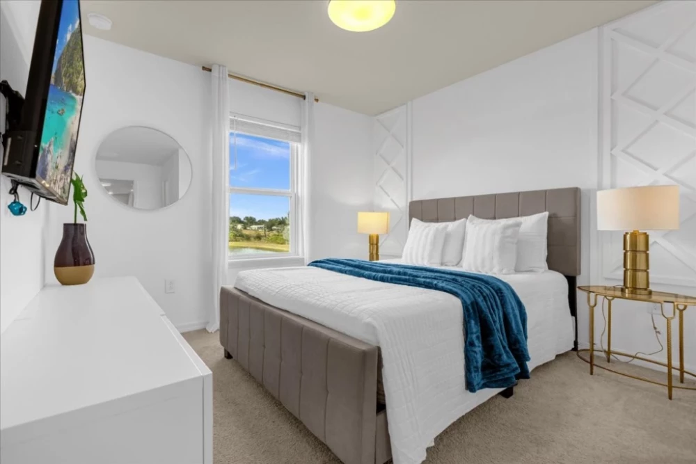 Solterra Resort 789