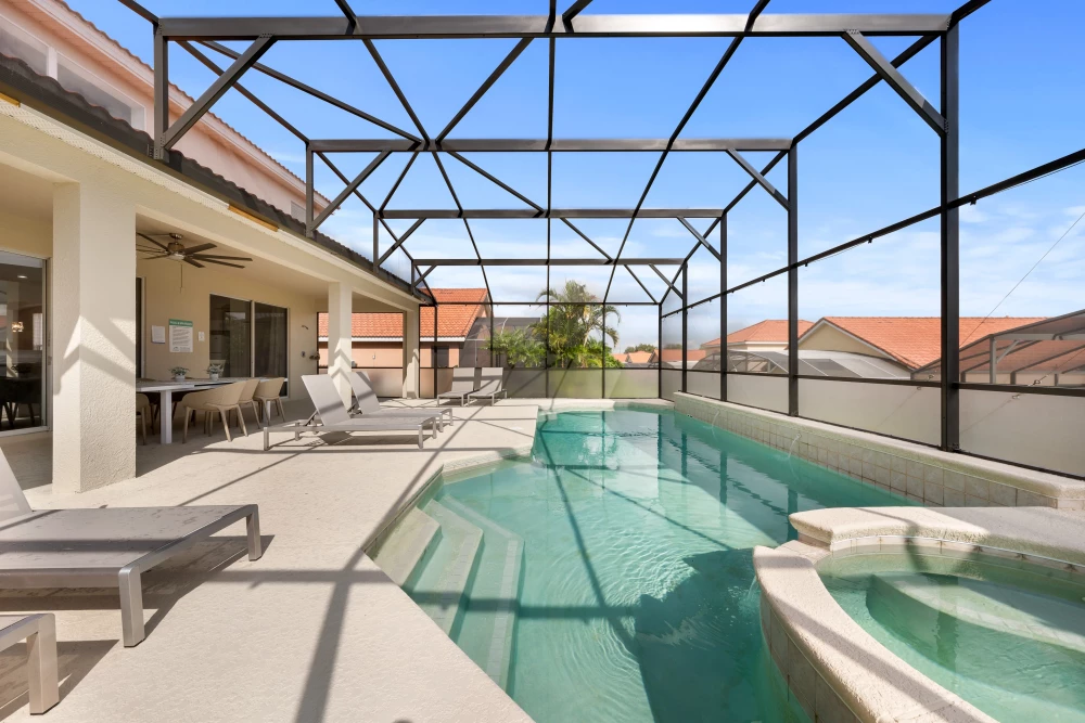 Solana Resort 338