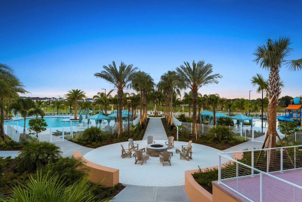 Solara Resort 450