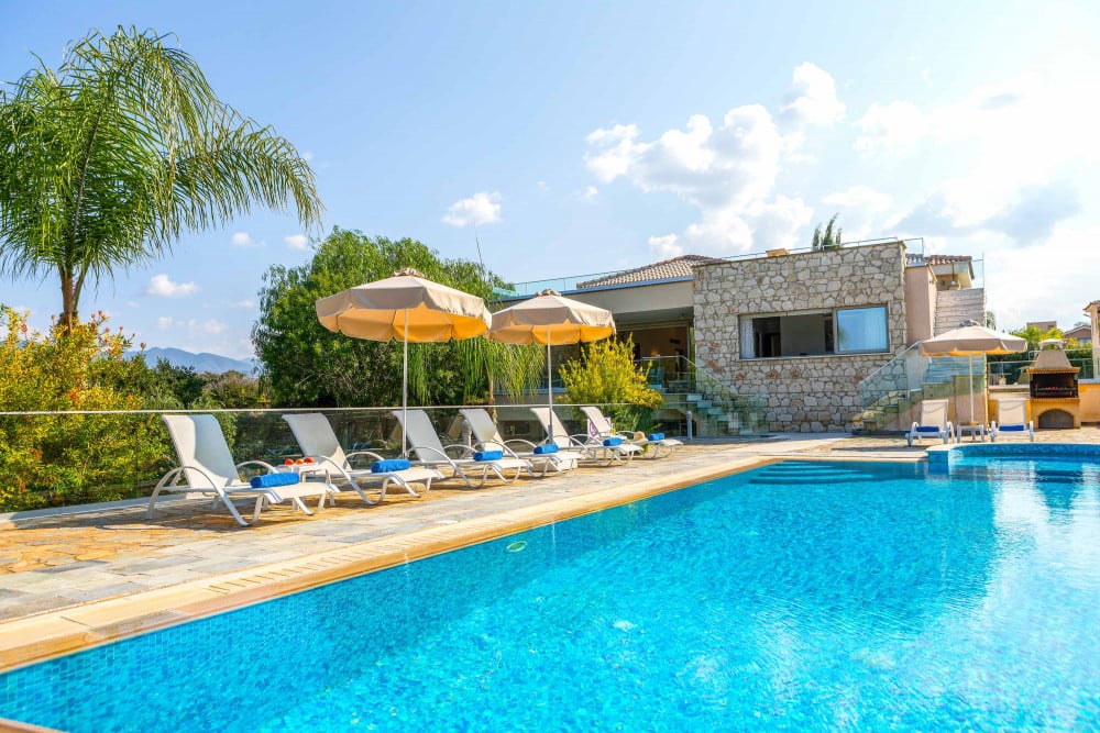 Harmonia Beach Villa
