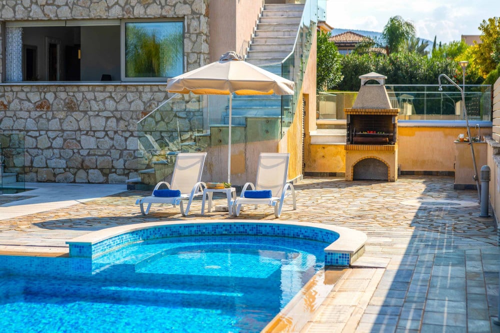 Harmonia Beach Villa