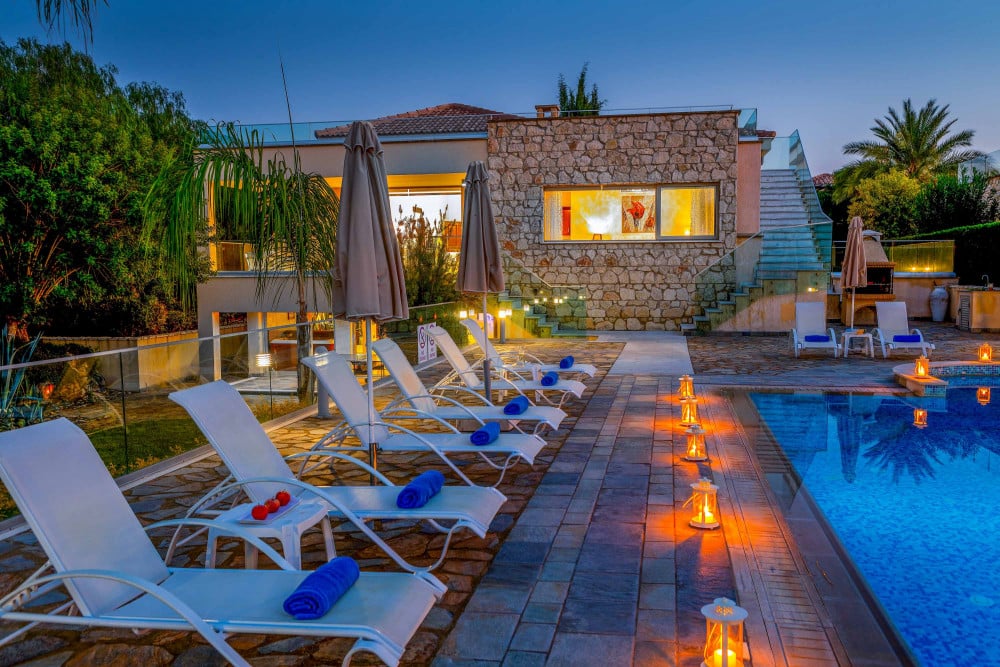 Harmonia Beach Villa