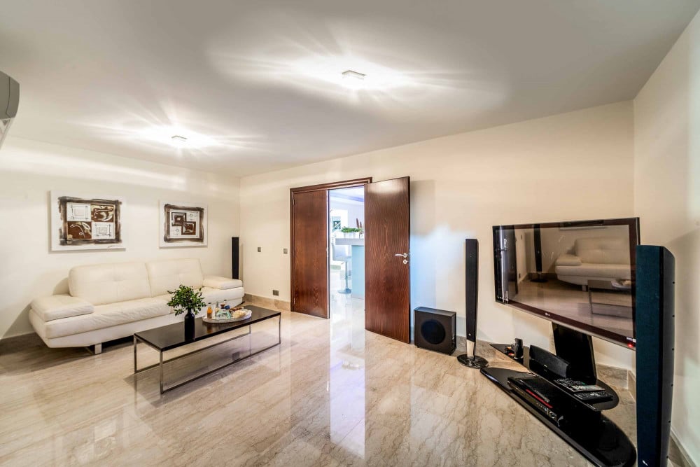 Harmonia Beach Villa