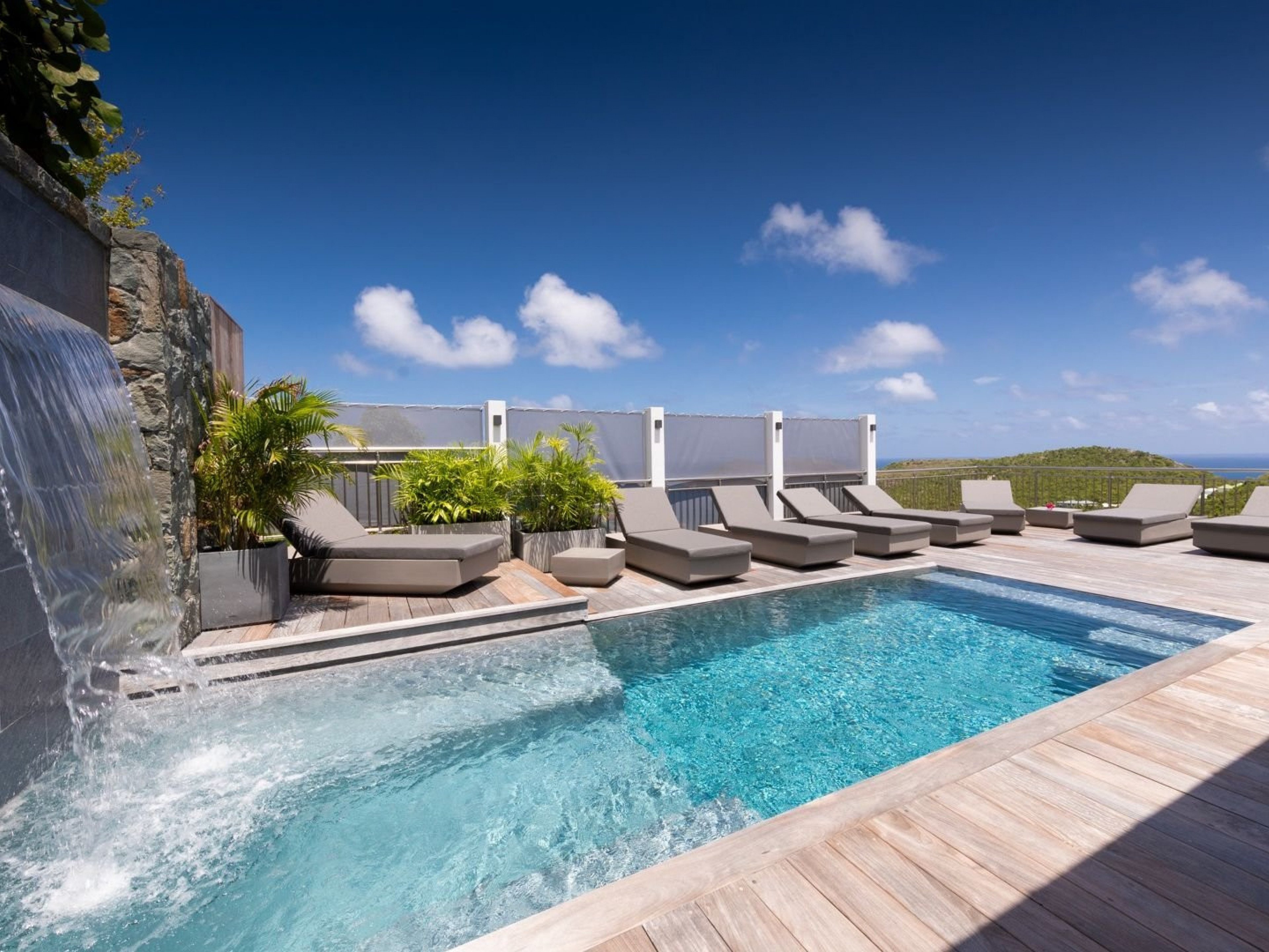 Lenalee Flamands villas with pools