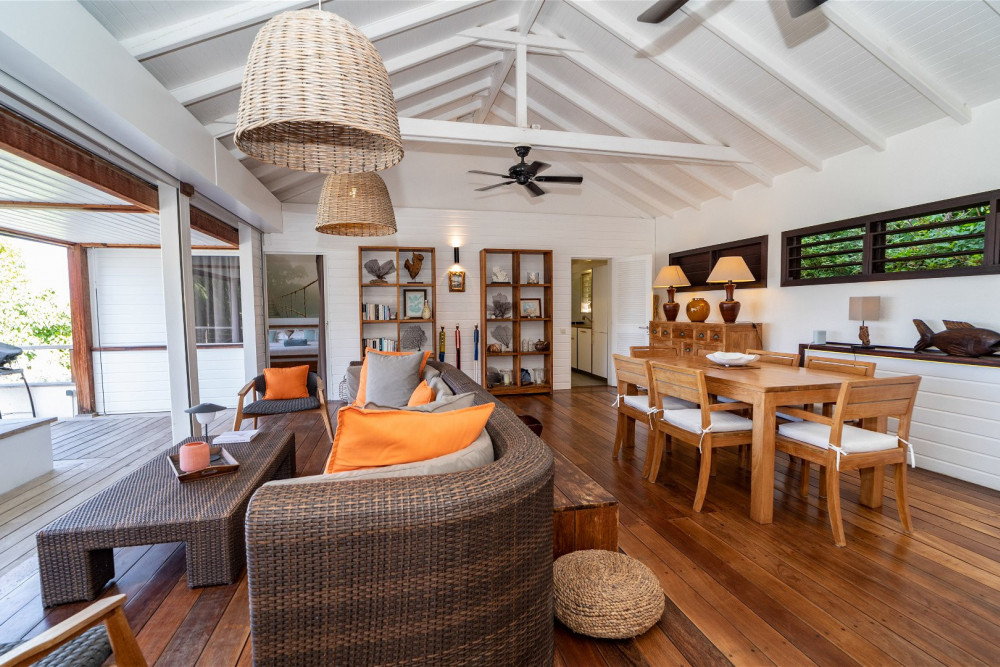 Phoenix Pointe Milou