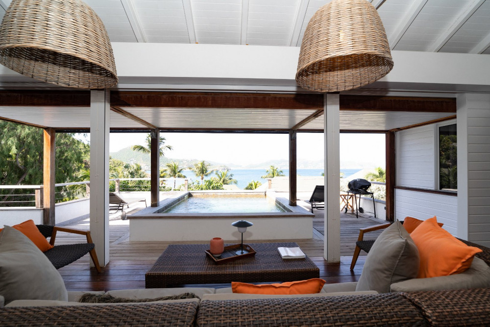 Phoenix Pointe Milou