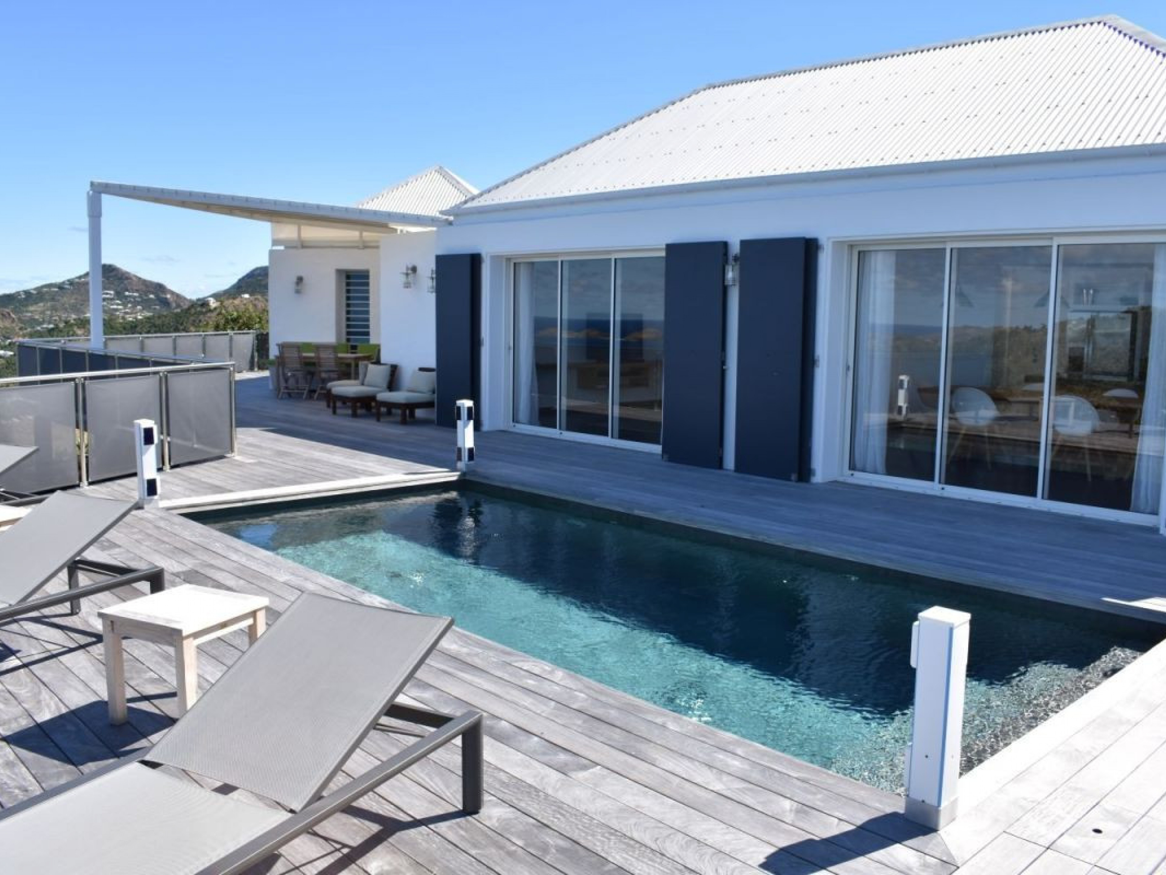 Aloes Gustavia villas with pools