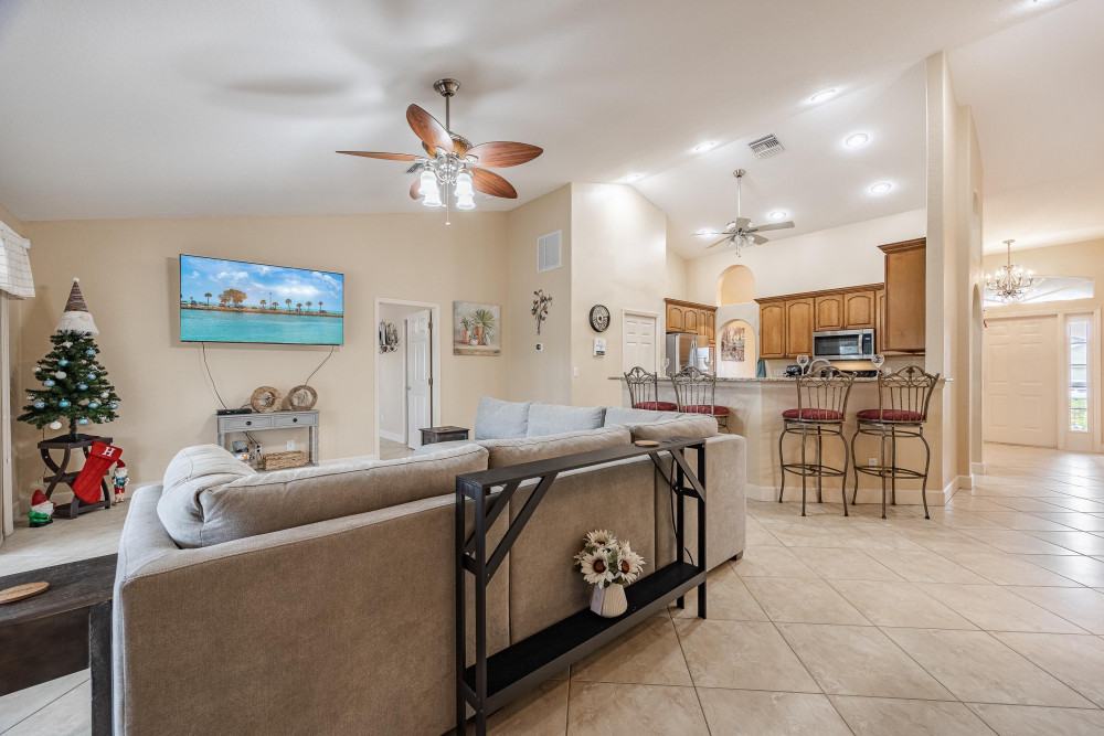 Cape Coral 772
