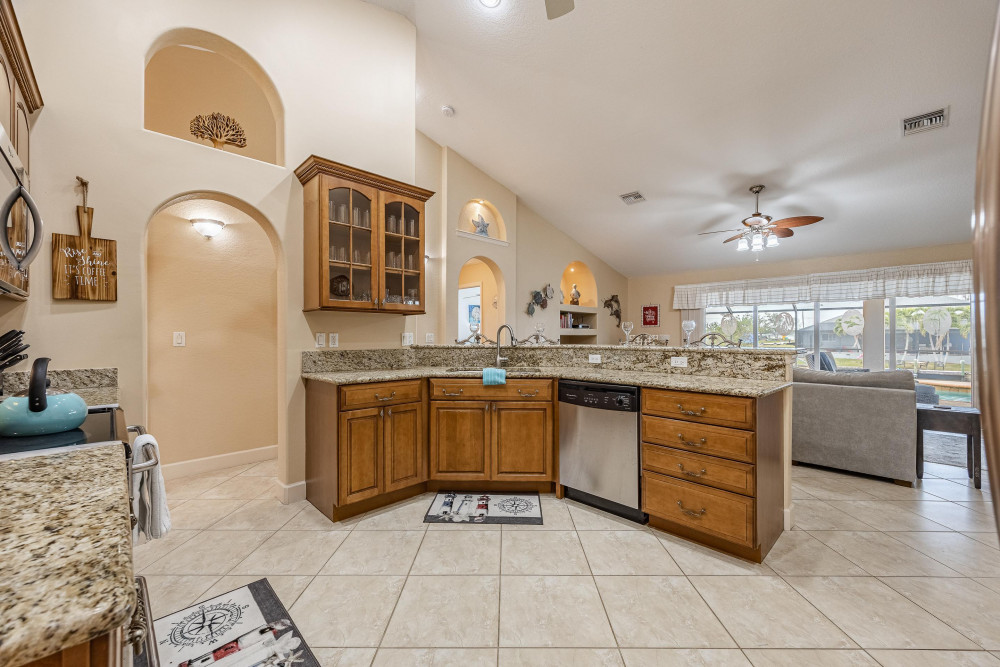 Cape Coral 772