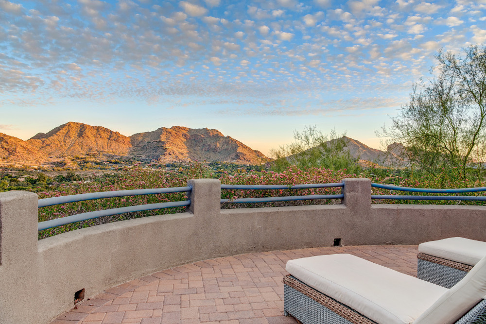 Paradise Valley 12