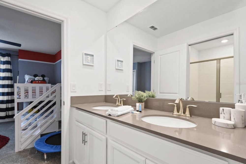 Storey Lake Resort 927