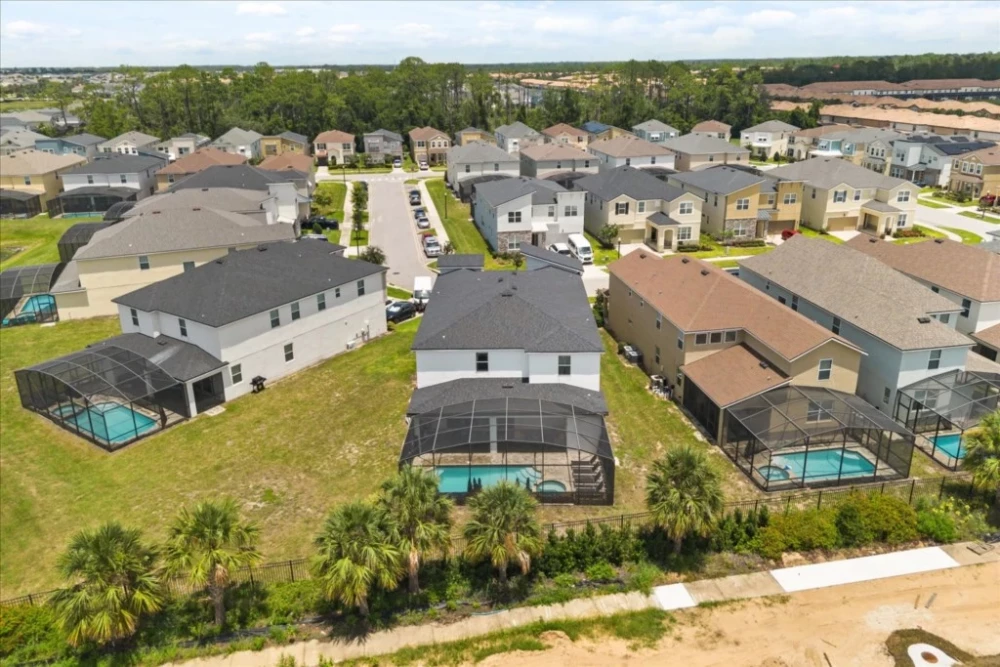Solara Resort 456