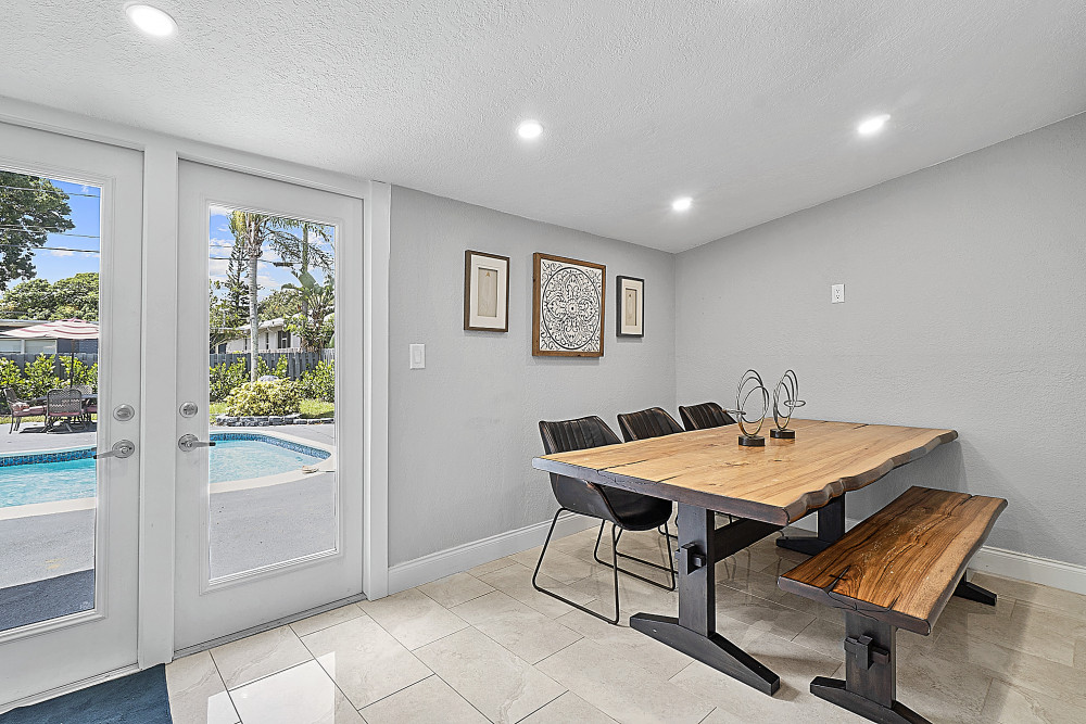 Wilton Manors 8