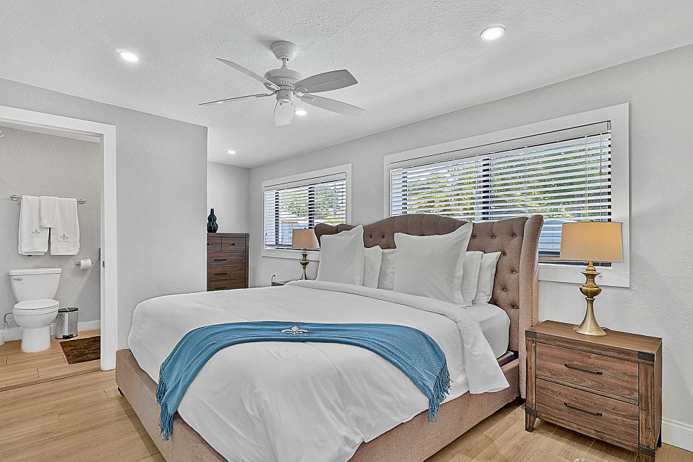 Wilton Manors 8