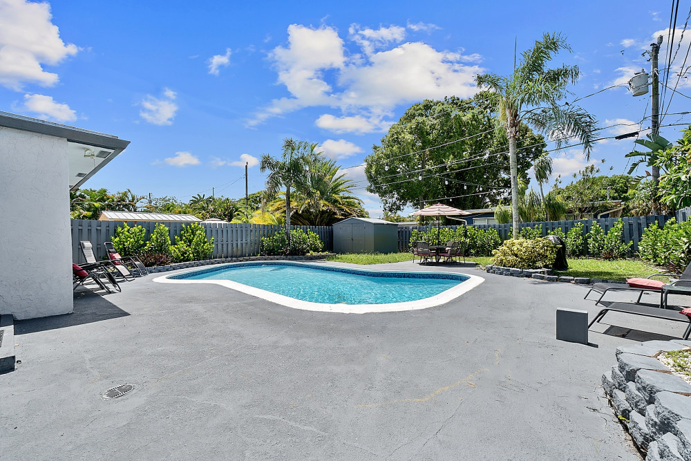 Wilton Manors 8