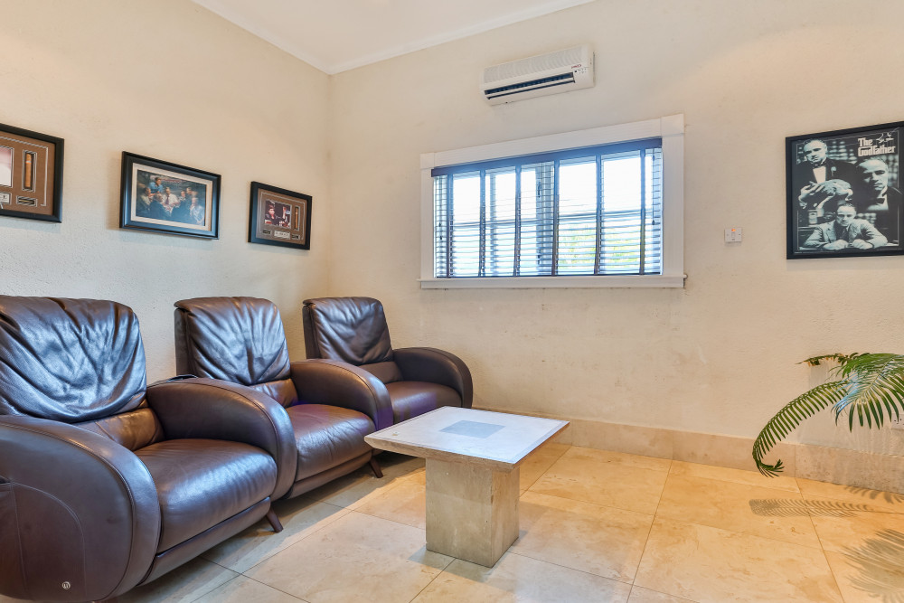 Cayman Villa (3 bedroom)