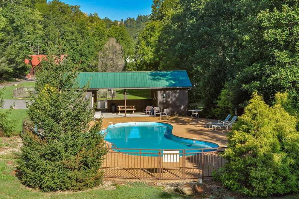 Pigeon Forge 221