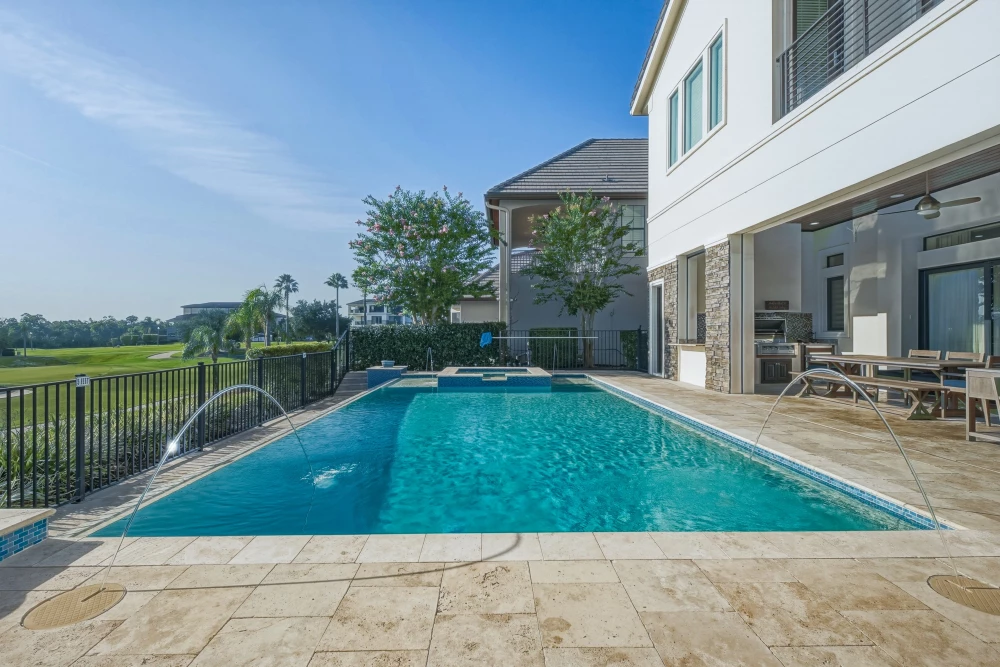 Reunion Resort 7000