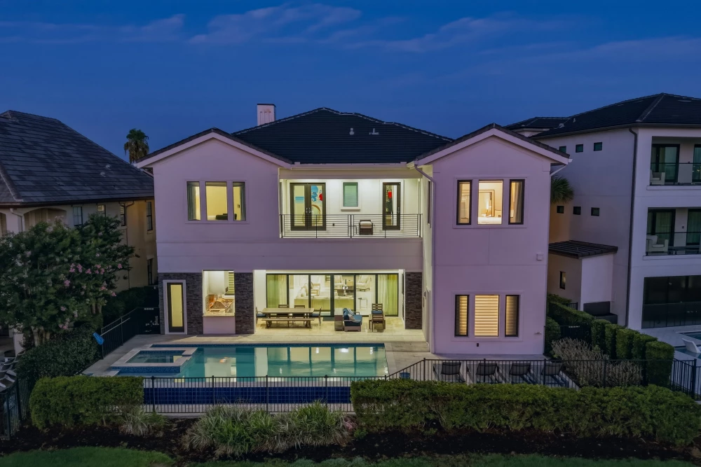 Reunion Resort 7000