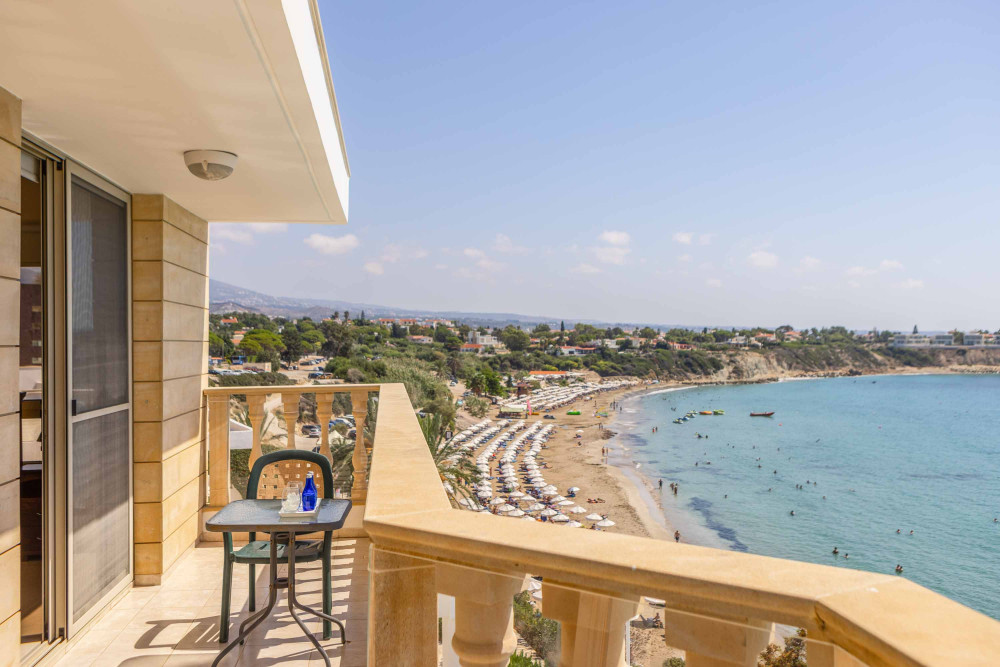 Katina Beach Villa