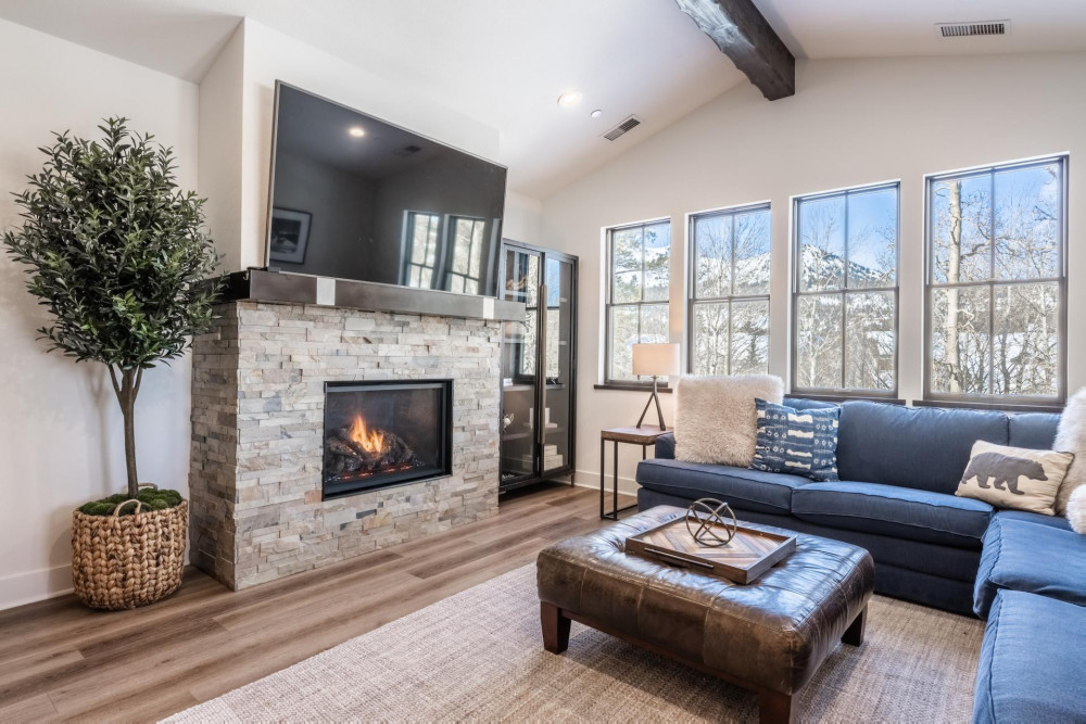 Mammoth Lakes 115