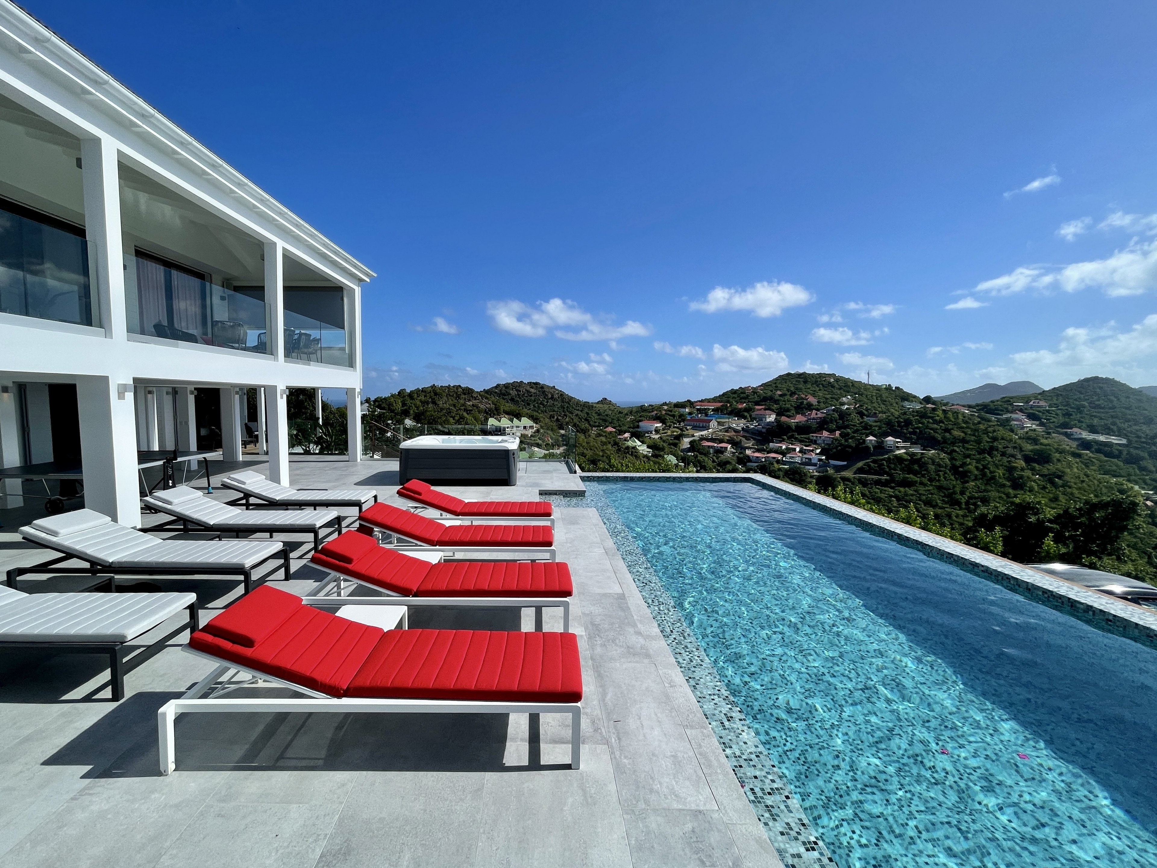 Voyage Gustavia villas with pools