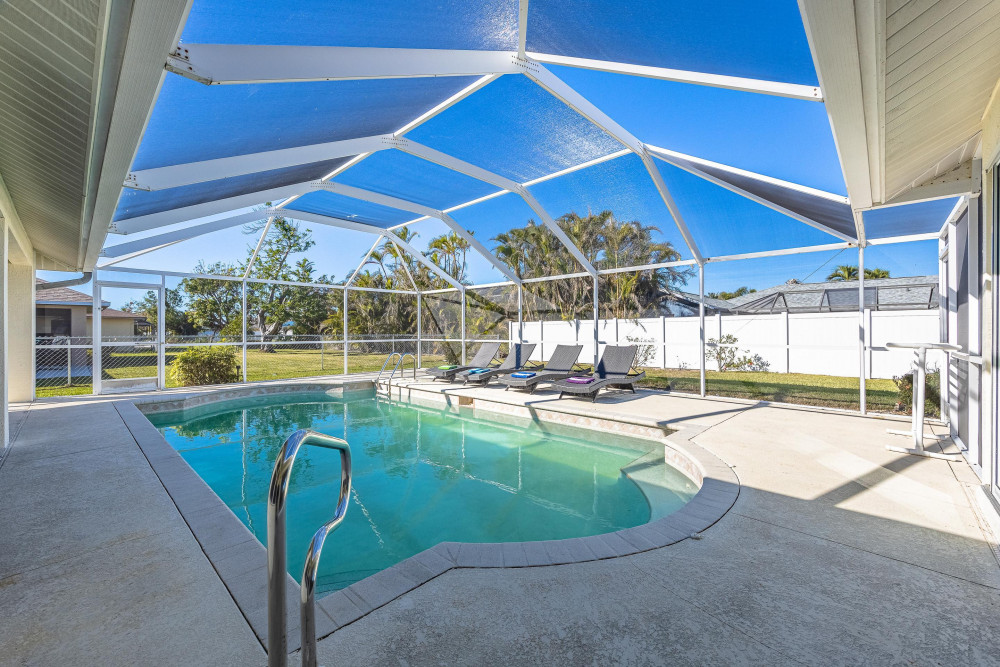 Cape Coral 823
