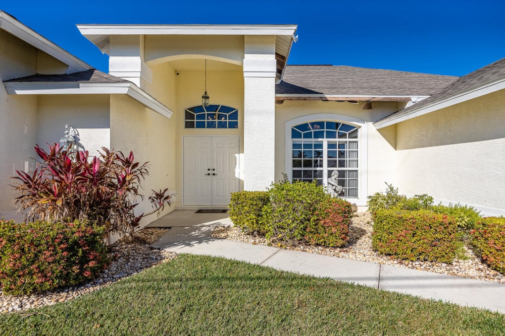 Cape Coral 823
