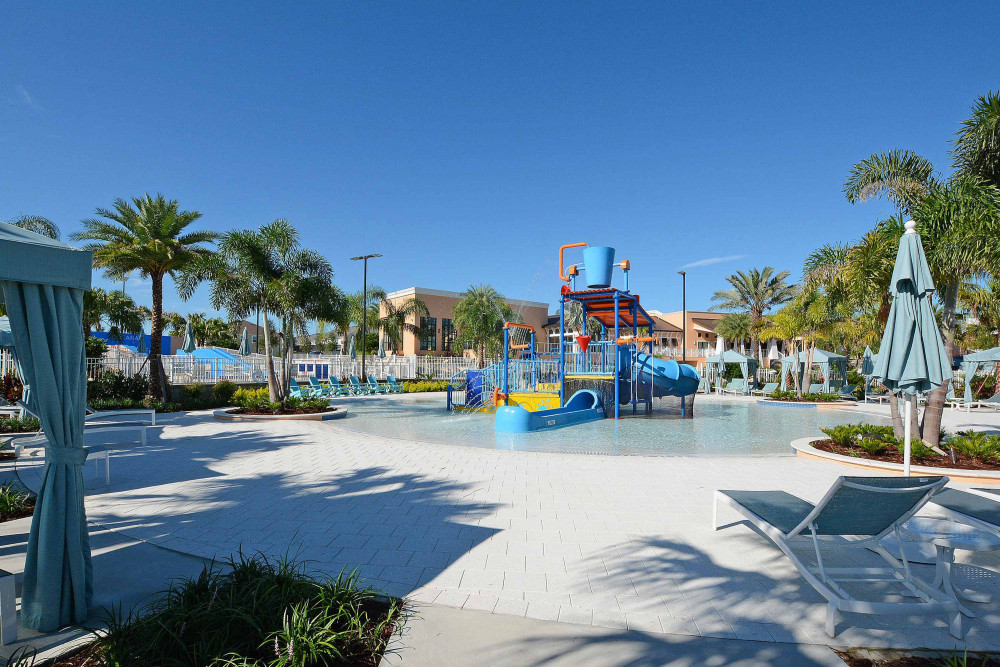 Solara Resort 467