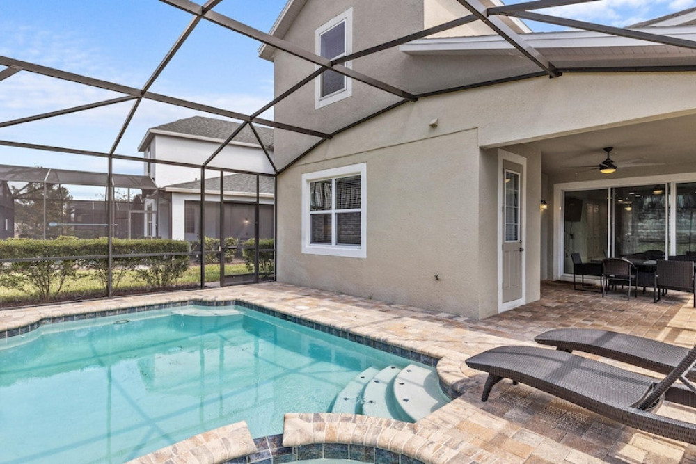 Solara Resort 472