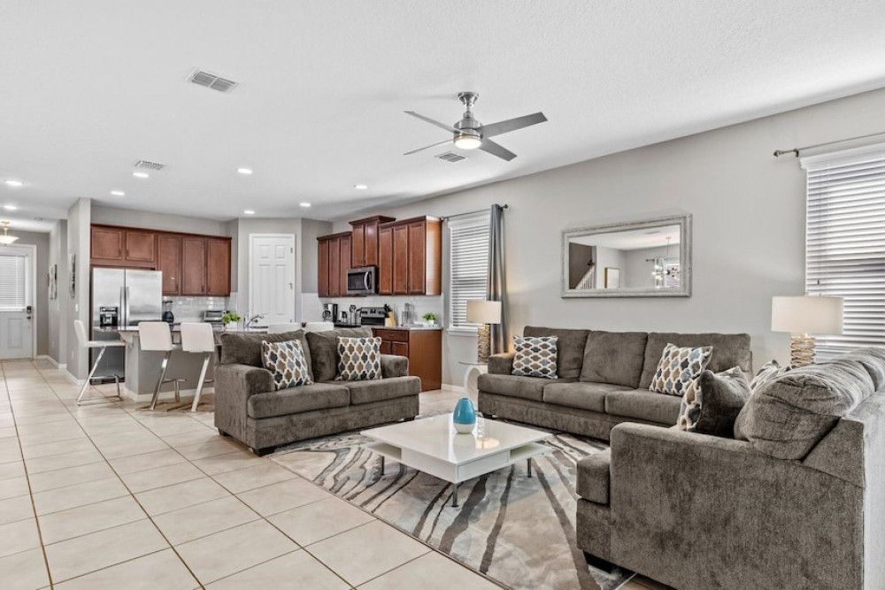 Solara Resort 472