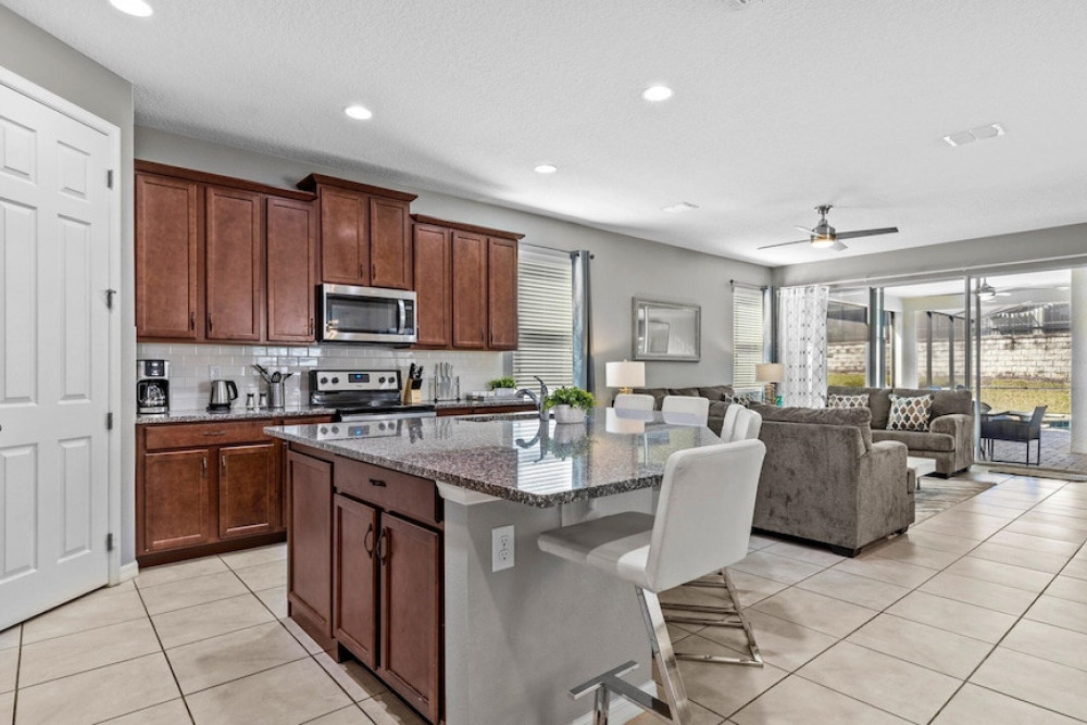 Solara Resort 472