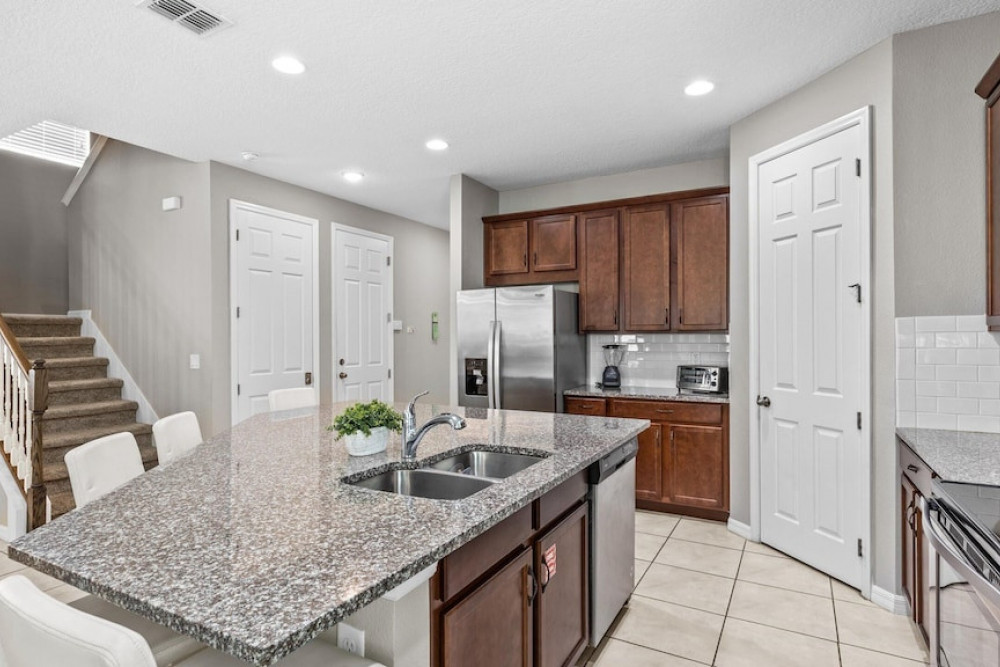 Solara Resort 472