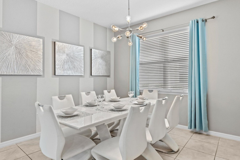 Solara Resort 472
