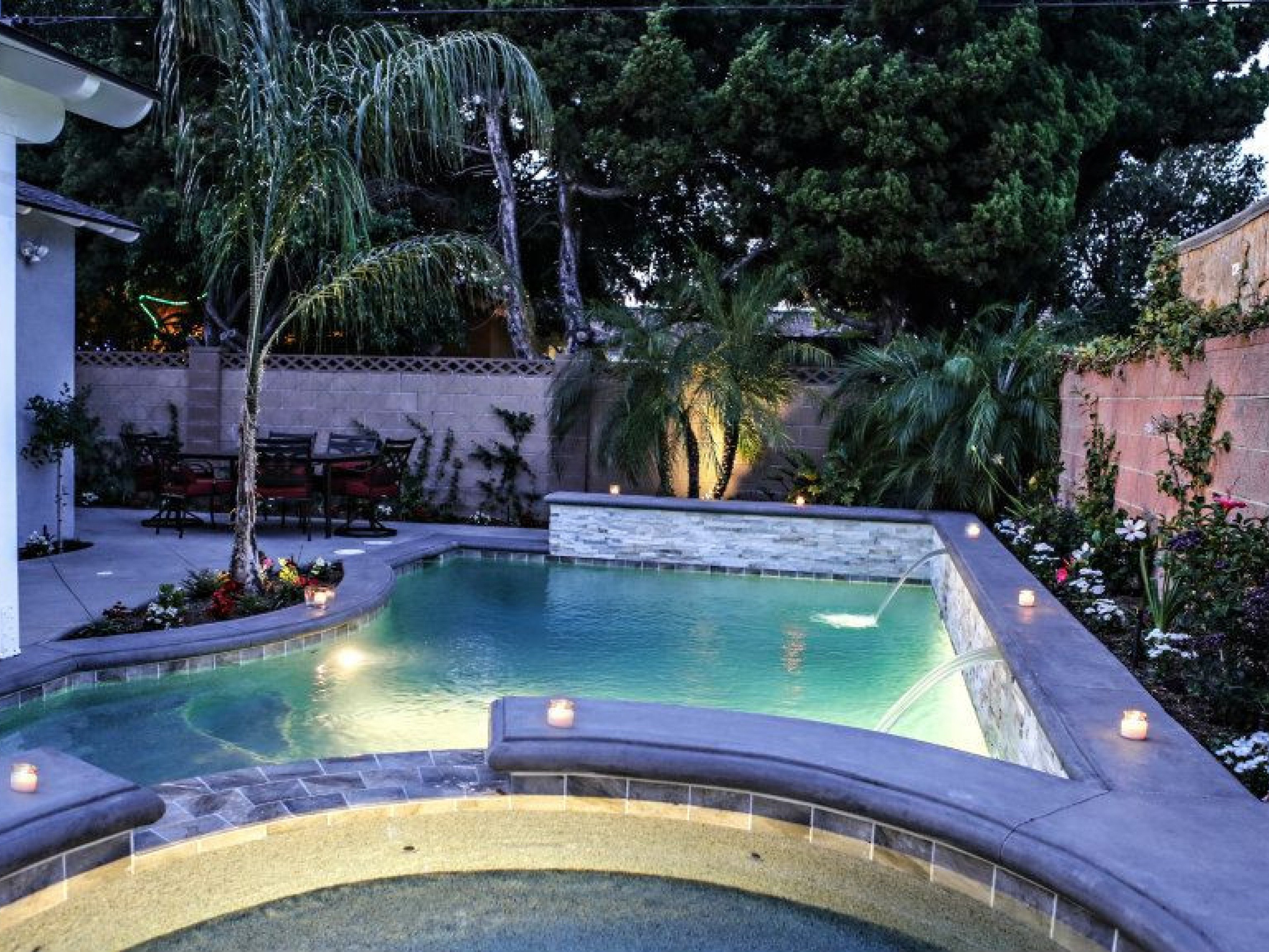 Anaheim 12 Anaheim vacation rentals with pools