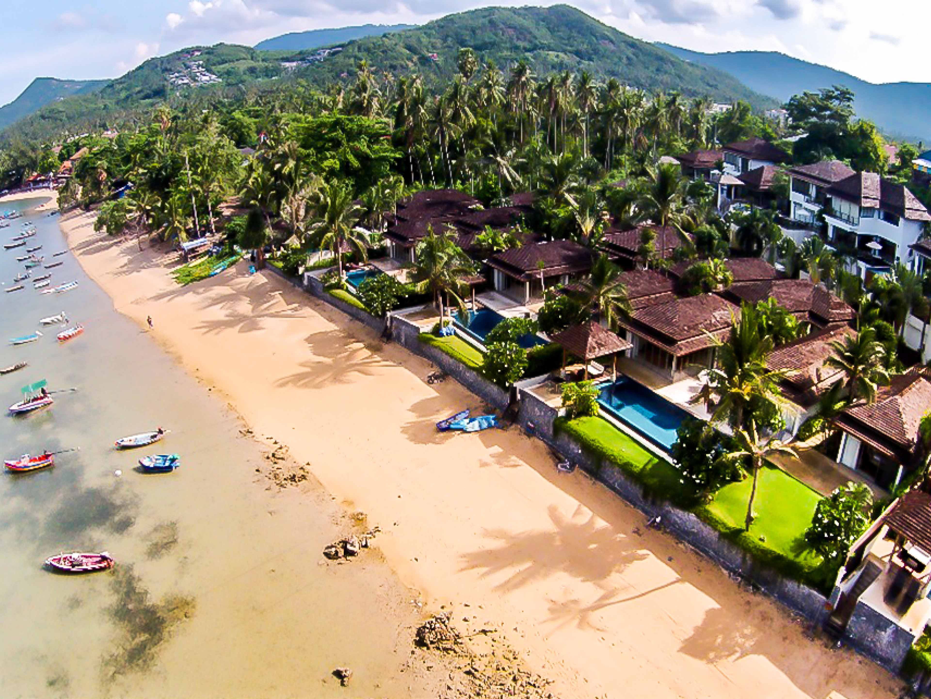 Bophut 4054 beachfront villas in Thailand