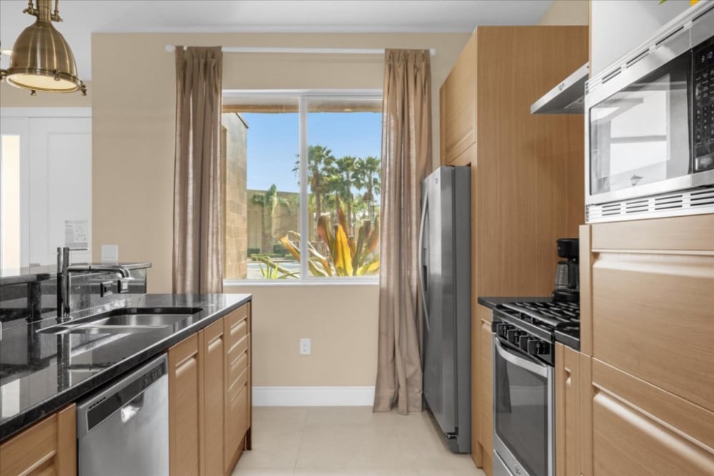 Magic Village Yards 6