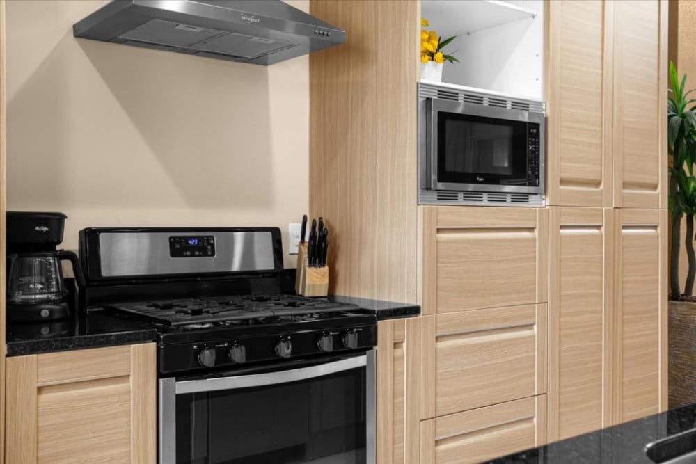 Magic Village Yards 6