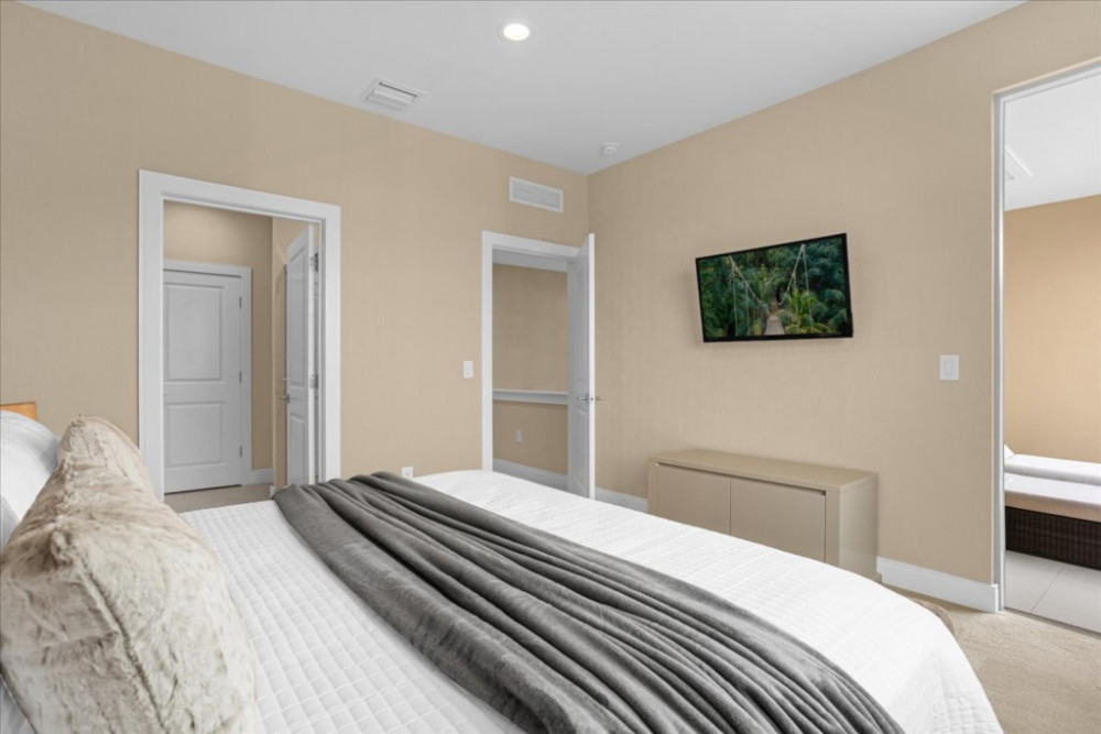 Magic Village Yards 6