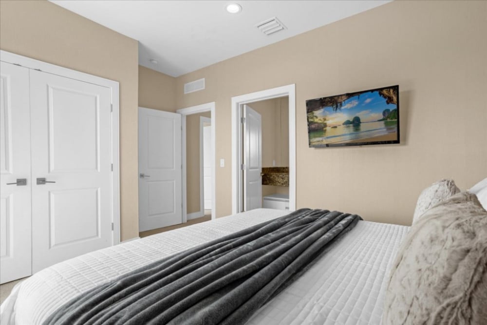 Magic Village Yards 6