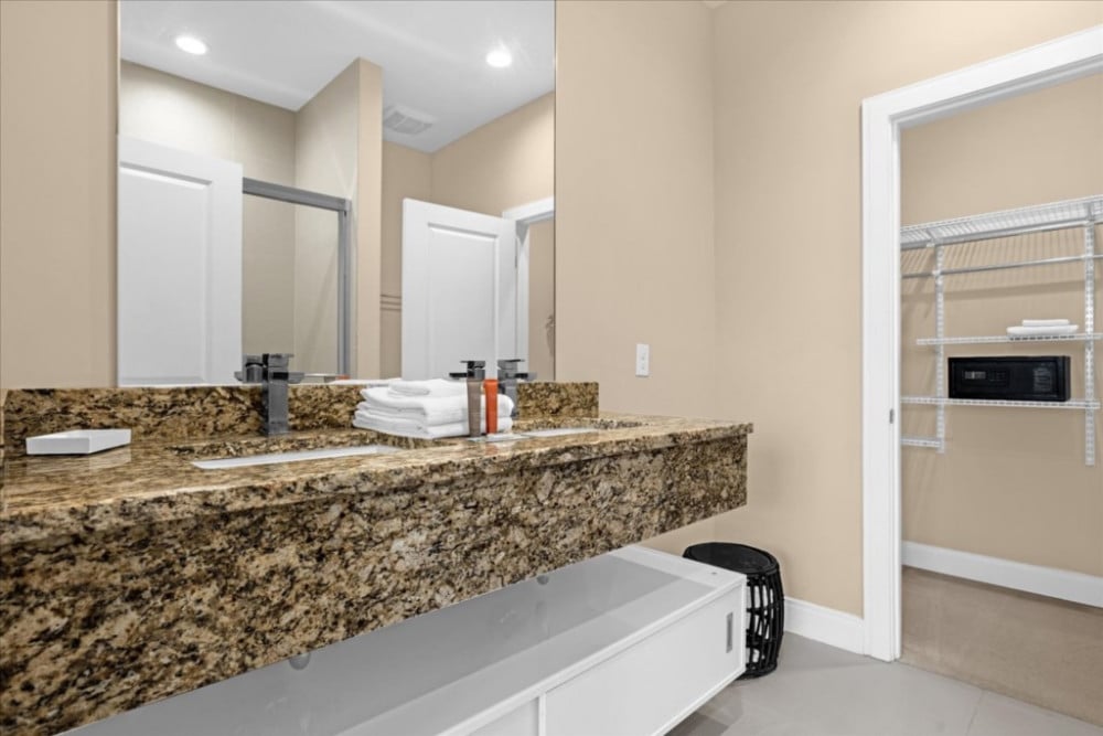 Magic Village Yards 6