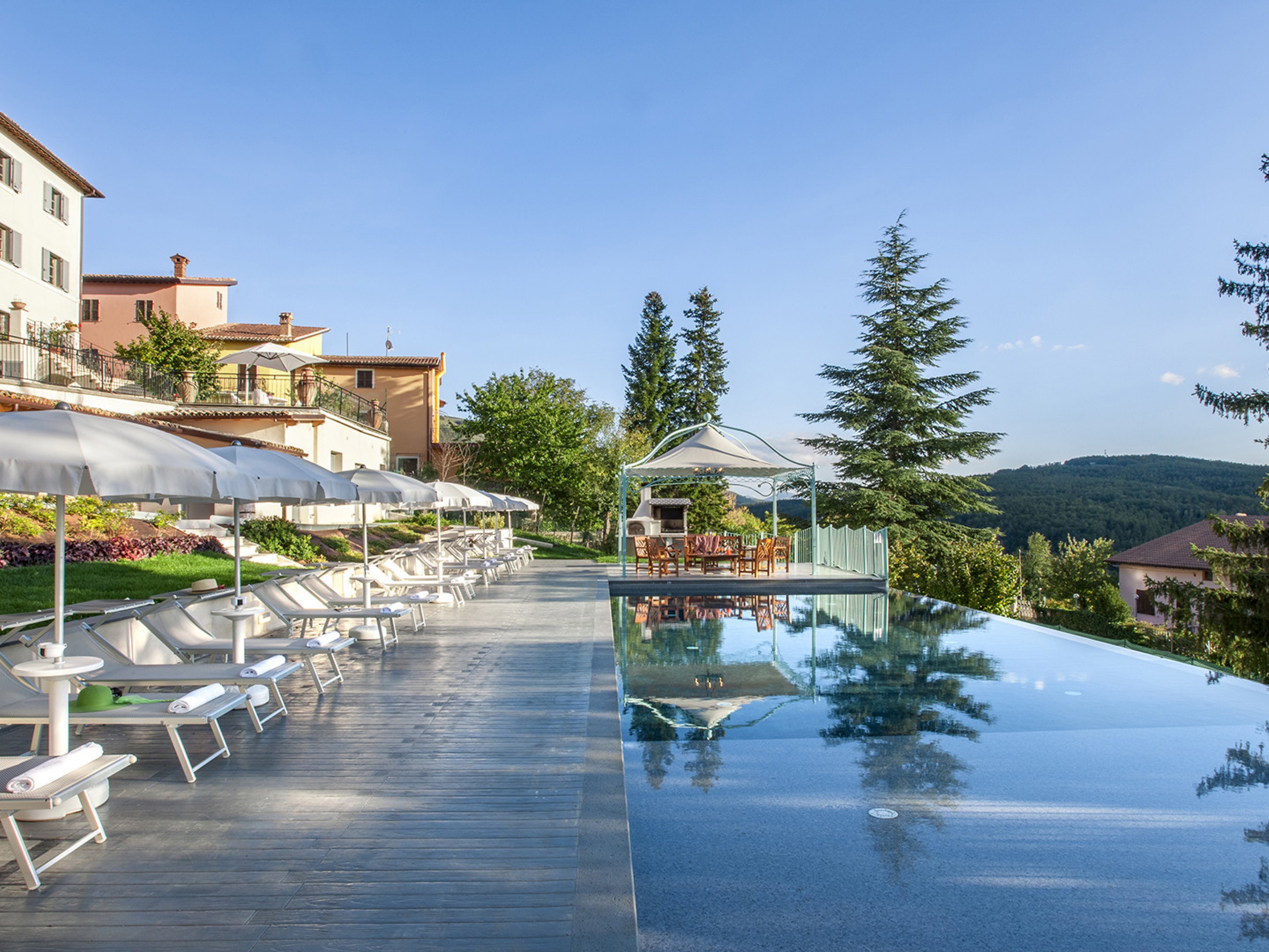 Villa Cappelletti - villas in Le Marche with pools