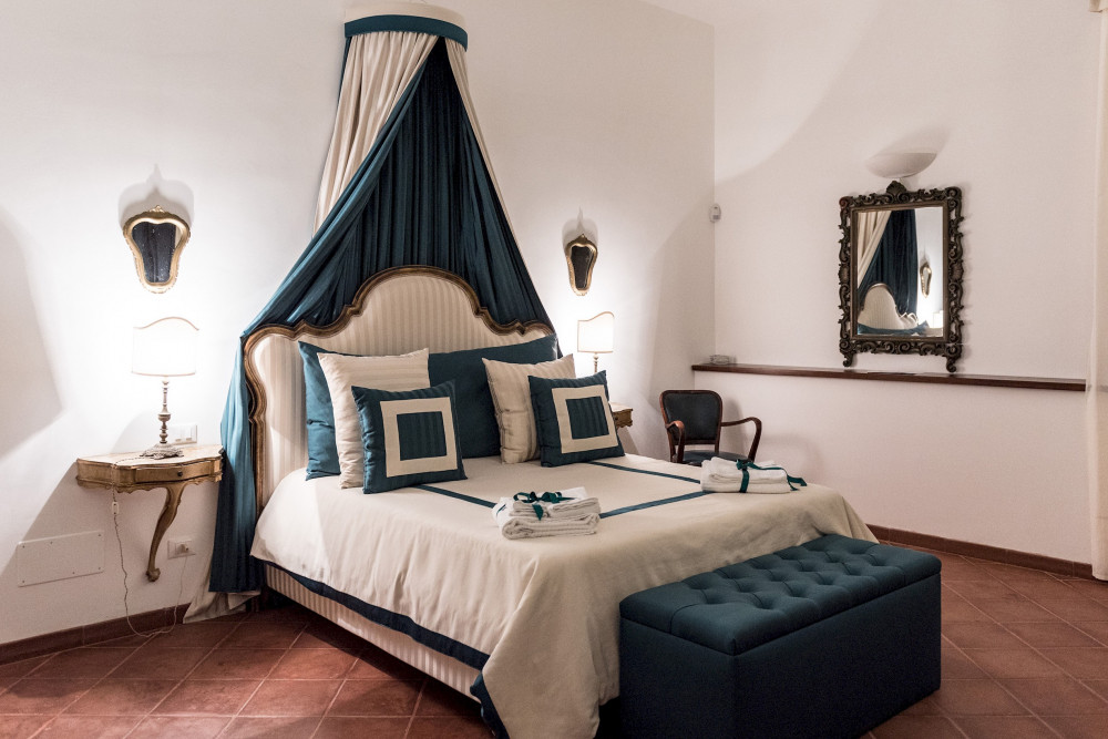 Masseria Tarsia Incuria