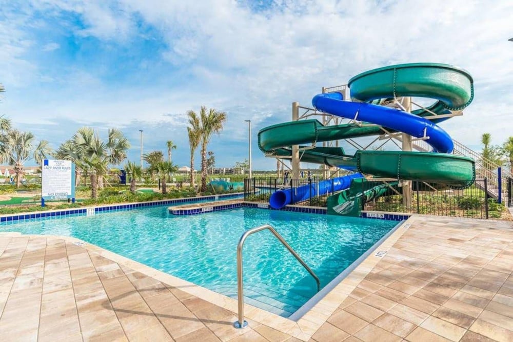 Storey Lake resort 469